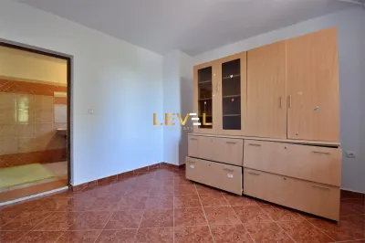 [VIDEO] Vila Multifunctionala de Inchiriat | 9 camere 500 mp | Otopeni - foto 20