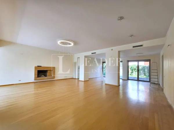 Casă 5 camere București - poza 1