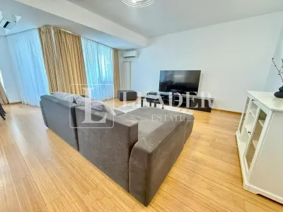 Apartament cu  4 camere cu gradina proprie de 95 mp - Bucuresti