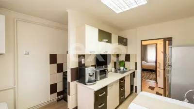 Apartament spațios 4 camere | zona Rolast | DNA | Auchan Gavana - foto 3