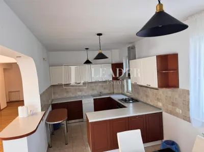 Premium Villa with Private Pool & Garden – Iancu Nicolae - foto 11