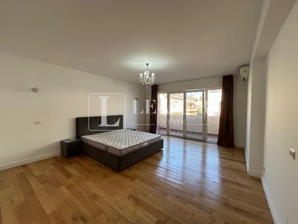 Casă 7 camere București - poza 11