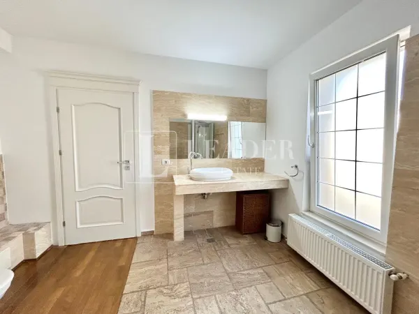 Casă 7 camere București - poza 21