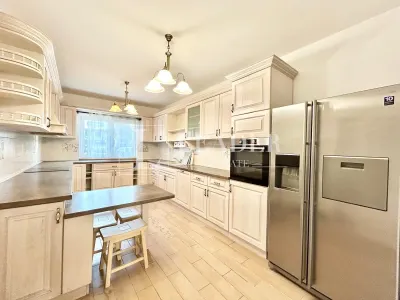5-Bedroom Villa with Private Garden & Tennis Court - foto 10