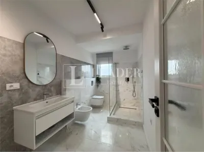 Penthouse Duplex modern cu terasă și vedere spre pădure - foto 15