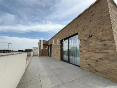 Penthouse Duplex modern cu terasă și vedere spre pădure - foto 16