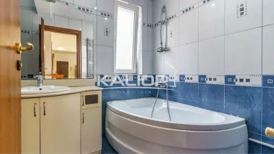 Apartament 3 camere  | 100mp  | zona linistita  | Buna Ziua - foto 6