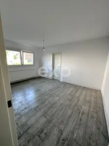 Apartament 2 camere,Parter , Micro 11 - foto 2