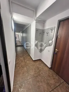 Ultracentral! Apartament spațios 3 camere, 2 băi și 2 balcoane - foto 5