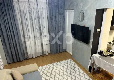 Vand apartament 3 camere - foto 3