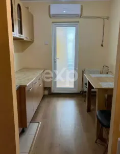 De vanzare Apartament 2 Camere, Confort 1, Decomandat, Bascov Centru, an 1985 - Bascov