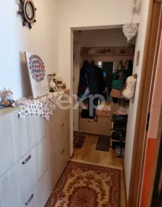 apartament de vanzare ,micro 6,,semidecomandat - foto 2