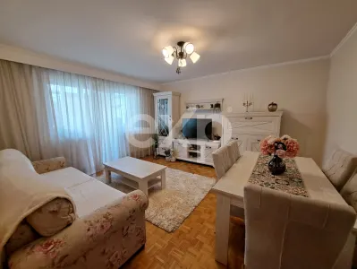 Apartament 4 camere decomandat, 81 mp, etaj 1/4 – ideal pentru familie - foto 11