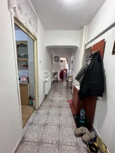Apartament 4 camere ,Et 7/8 , Calea București - foto 4