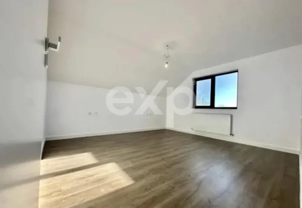 Casă 5 camere Valea Voievozilor - poza 3