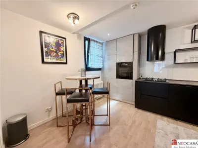 Apartament elegant cu 3 camere de inchiriat in zona Herastrau, parcare subterana - foto 13