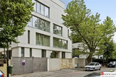Apartament de lux cu 4 camere | zona Capitale - Bucuresti