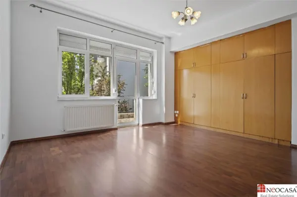 Casă 8 camere București - poza 16
