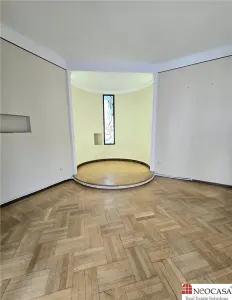 Eleganta interbelica : Apartament cu 6 camere si terasa, ideal pentru birouri sau rezidenta exclusivista - foto 3