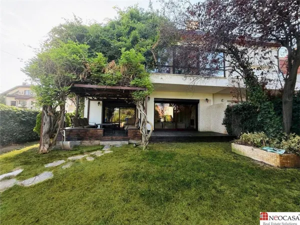 Casă 6 camere București - poza 1