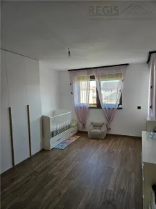 Casa individuala 5 camere | Incalzire in pardoseala | Izvor - foto 8