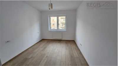 Apartament modern,semimobilat  3 camere si 2 bai  prima inchiriere - foto 4