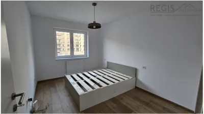 Apartament modern,semimobilat  3 camere si 2 bai  prima inchiriere - foto 5