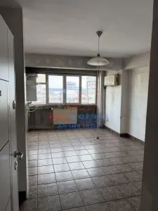 Apartament decomandat 4 camere, Centru – Spatios, 84 mp - foto 4