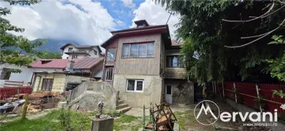 Casa batraneasca cu teren de vanzare in Busteni - Busteni