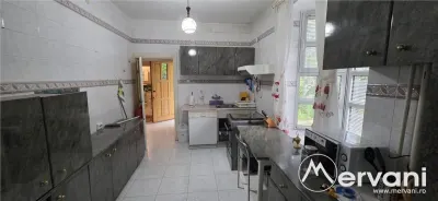 Vila de vanzare cu 6 camere si teren 1000 mp in Cornu - foto 23