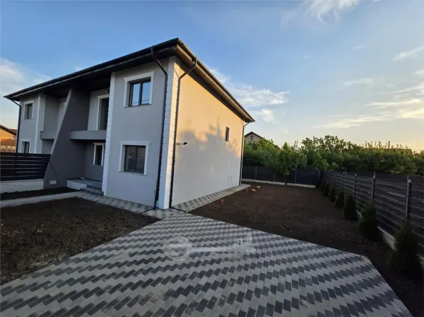 Casă 4 camere Iași - poza 1