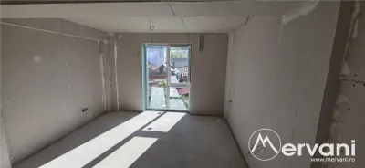 Apartament 4 camere de vanzare in Campina - foto 11