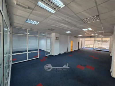 Spatiu Hala Centrala -- 183 mp - Iasi