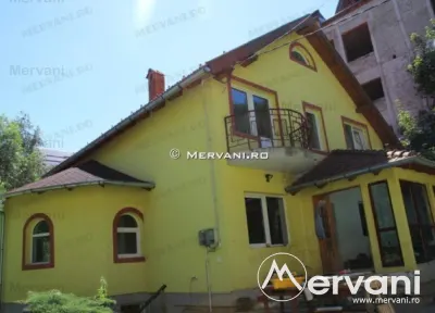 Casa de vanzare in Sinaia (zona Platou Izvor) - foto 1