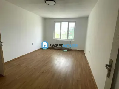 Apartament 3 Camere, Etaj 4/10 | Calea Bucuresti | Disponibil Imediat - foto 2