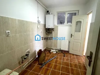 Apartament 3 Camere, Etaj 4/10 | Calea Bucuresti | Disponibil Imediat - foto 5