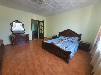 Casa singur in curte cu  700mp teren in orasul Avrig, 25km distanta de Sibiu - foto 7