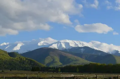 Teren 2500mp  pe Valea Avrigului,optim casa de vacanta - foto 10