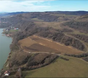 Oportunitate strategică pentru dezvoltarea unui proiect integrat cu potențial regional și randament ridicat - foto 1