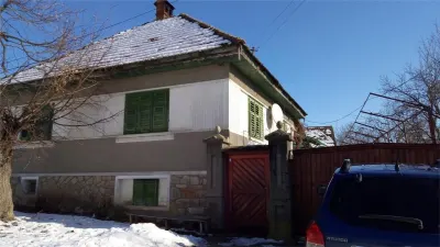 Casă cu 1100mp teren in satul Colun - la 40 km de Sibiu - foto 1