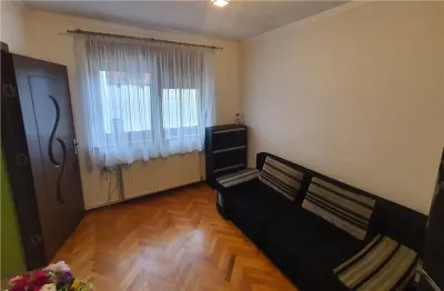 Apartament la casa P+1 si 160mp teren in zona Lupeni - supermarket Profi - foto 7