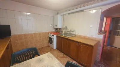 Apartament la casa P+1 si 160mp teren in zona Lupeni - supermarket Profi - foto 10