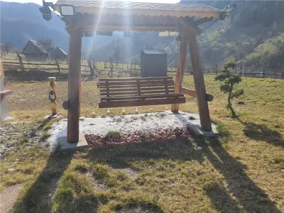 Vindem urgent 1035mp teren intravilan in Rau Sadului ,  SIBIU - foto 12