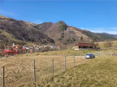 Vindem urgent 1035mp teren intravilan in Rau Sadului ,  SIBIU - foto 23