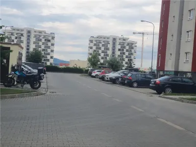 Apartament mobilat ,,la cheie cu boxă inclusă -Avantgarden, Sibiu - foto 16