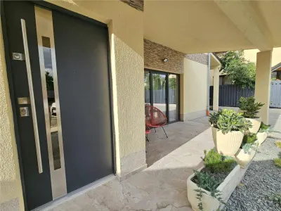 Spațiu, Confort și Rafinament | Casă Nouă de Lux - zona Profi - Pictor Brana ,Șelimbăr - foto 3