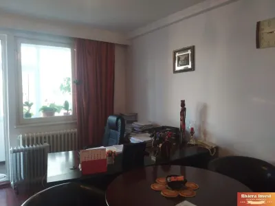 Gara,Bd.Ferdinand ,apartament cu 3 camere 80 mp vedere bilaterala . - foto 9