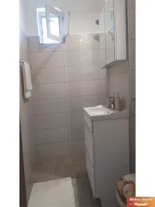 Ultracentral, apartament 2 camere cu terasa, mobilat si utilat modern. termen lung - foto 10