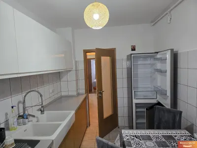 Faleza Nord- Azilul de Batrani , str.Unirii, apartament 3 camere mobilat si utilat, etaj 2  - foto 17