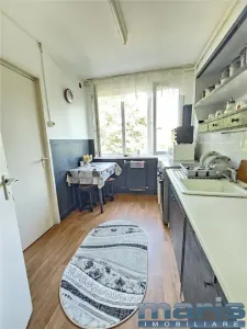 Apartament 3 camere Tudor etaj 3 cu 2 balcoane - foto 4